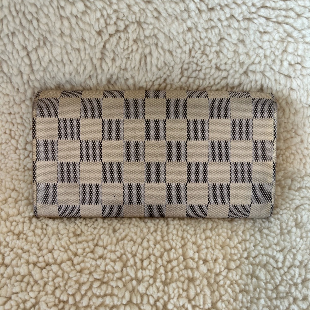 Louis Vuitton Damier Azur Sarah Wallet - Picture 3 of 13